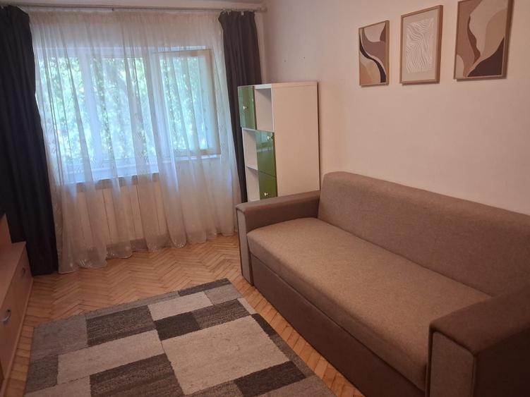 Inchiriez apartament 2 camere etaj 1 - 6