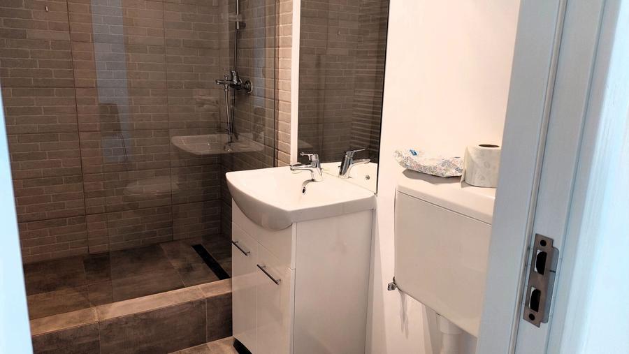 Apartament cu 2 camere semidecomandat în Cotroceni