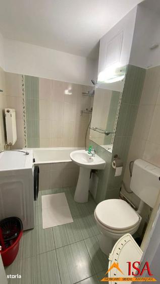Apartament cu 2 camere decomandat, mobilat în Ultracentral