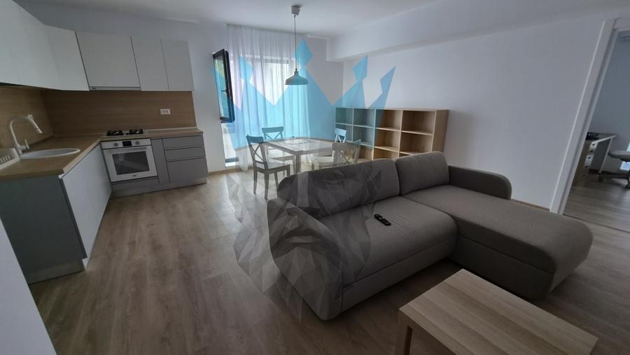 Apartament cu 2 camere semidecomandat, mobilat în Andronache