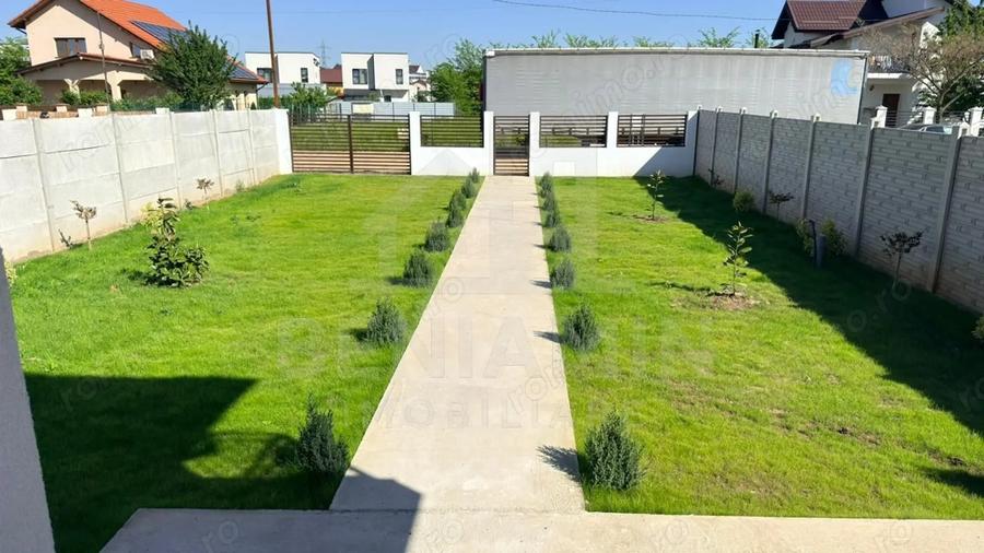 Casă cu Teren 456 Mp în Malu Mare