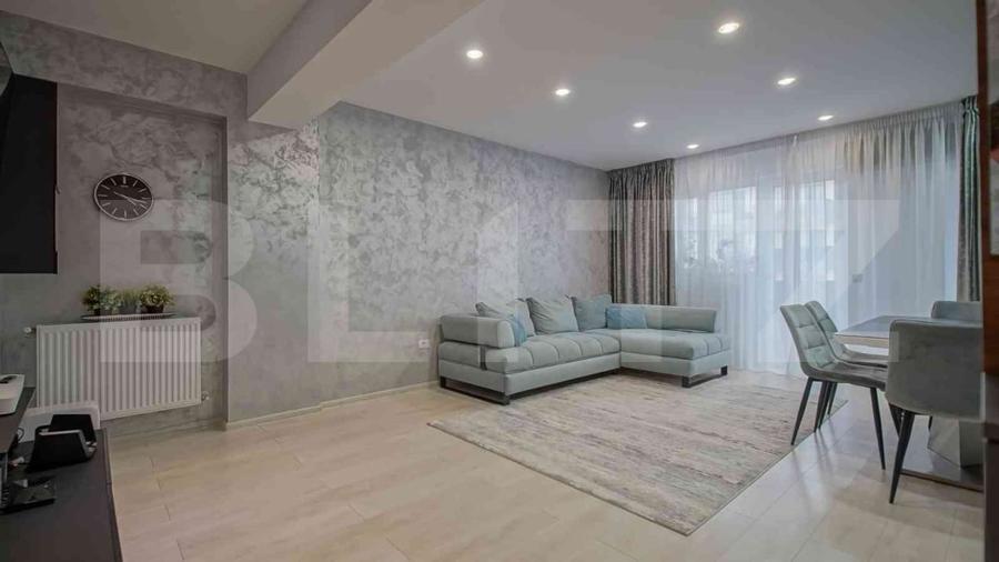 Apartament cu 4 camere decomandat, mobilat în Tractorul
