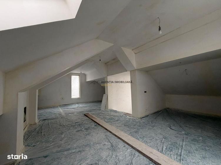 Casă cu 4 camere în Odăile