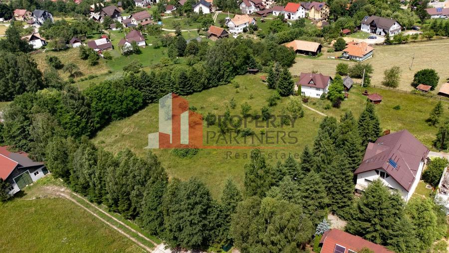 Teren Construcții intravilan de 2772 mp, în Bran