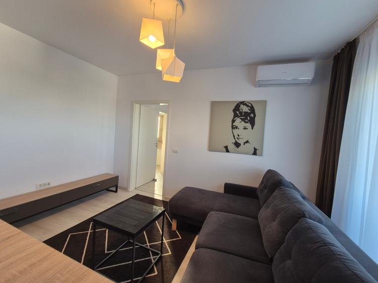 Apartament cu 3 camere decomandat în Aradului