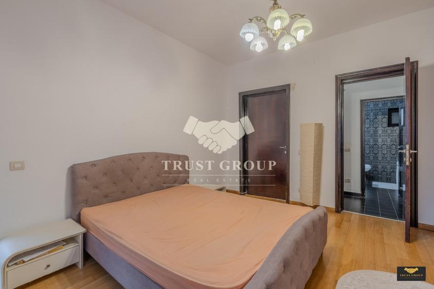 Apartament cu 8 camere decomandat, mobilat în Panduri