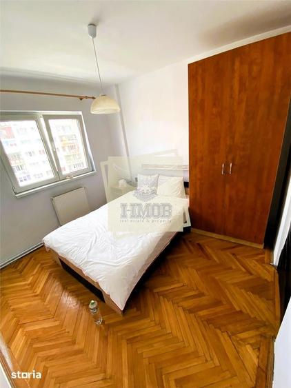 Apartament cu 4 camere decomandat în Ștrand