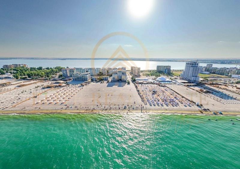 Stațiunea Mamaia - Vânzare apartament cu 2 camere cu terasa, primul rând la mare - 1