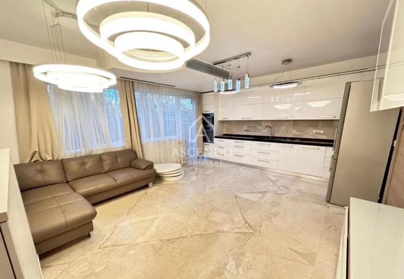 Casă individuală cu 3 camere cu Piscina în Nord-Est