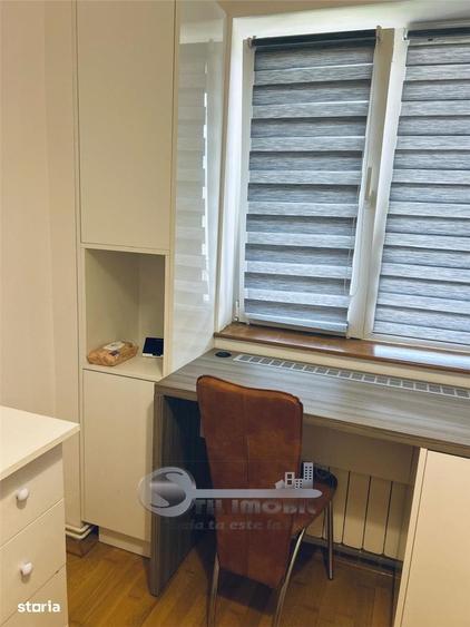 Apartament cu 3 camere decomandat în Tătărași