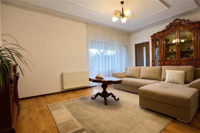 Casă individuală cu 4 camere cu Teren 300 Mp în Sâncraiu de Mureș