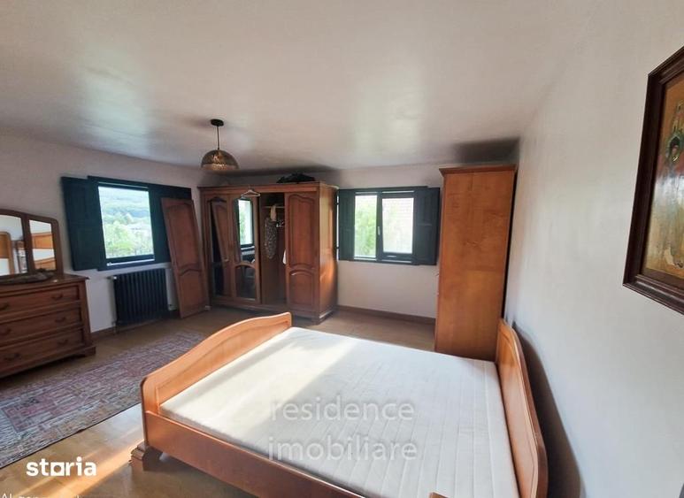 Casă cu 5 camere cu Teren 900 Mp în Făget