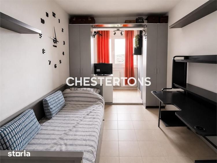 Apartament cu 4 camere semidecomandat în Berceni
