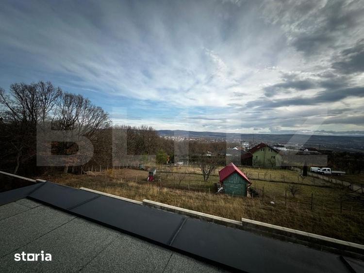 Casă cu 5 camere cu Teren 1000 Mp în Central