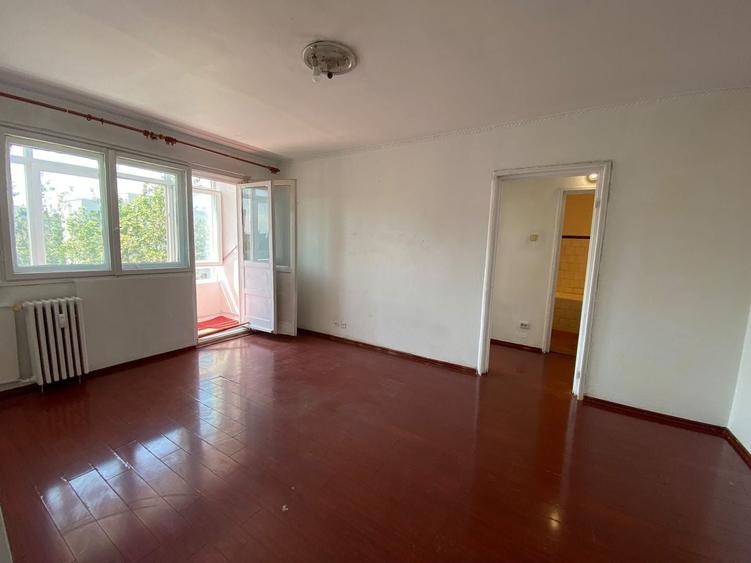 Apartament cu 2 camere semidecomandat în Drumul Taberei — fotografia 1
