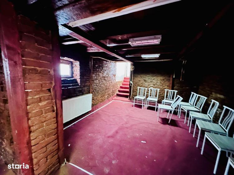 Casă cu 3 camere cu Teren 380 Mp în Central