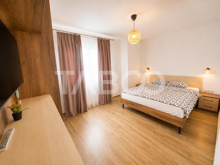 Apartament cu 3 camere decomandat, mobilat în Piața Cluj