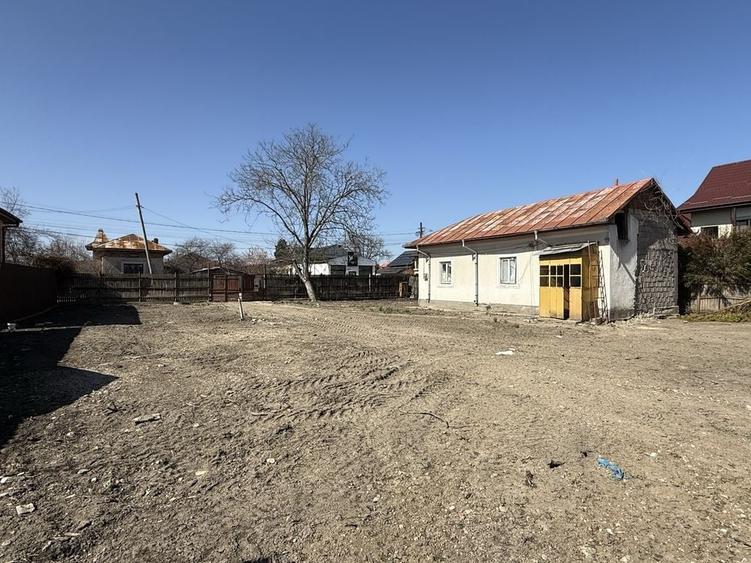 Casă cu 2 camere cu Teren 60 Mp în Central