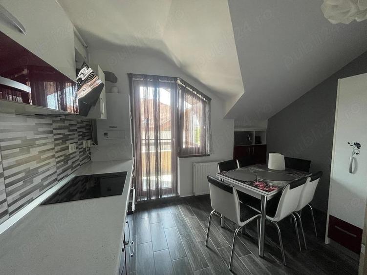 Apartament cu 2 camere decomandat în Tractorul