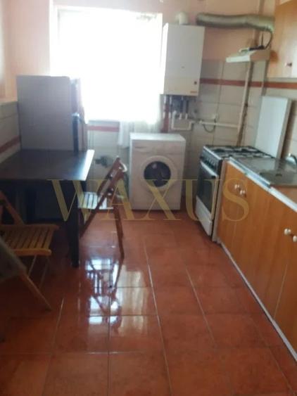 Garsonieră decomandată, mobilată în Florești