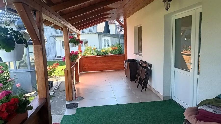 Casă cu Teren 1500 Mp în Bursuceni