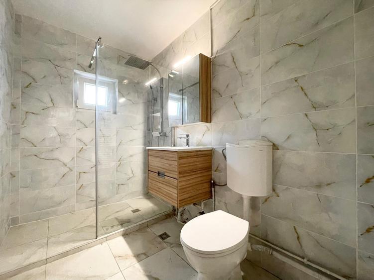 Apartament cu 2 camere semidecomandat în Soarelui