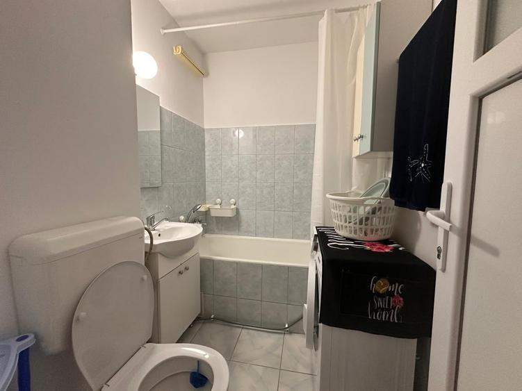 Apartament cu 2 camere decomandat în Drumul Taberei