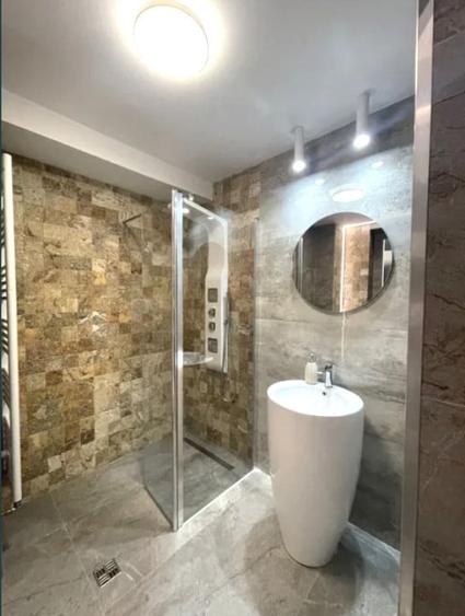 Apartament cu 3 camere decomandat, mobilat în Aviației