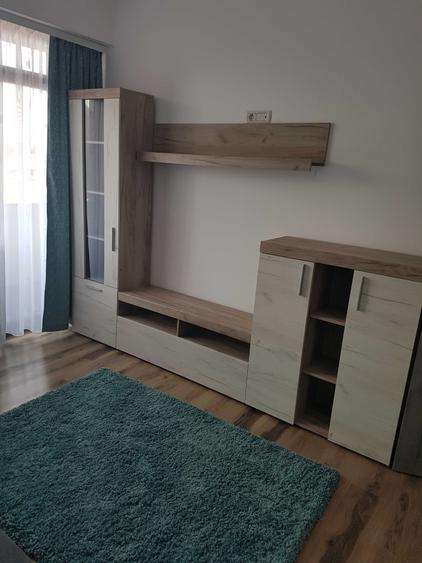 Apartament cu 2 camere decomandat în UTA