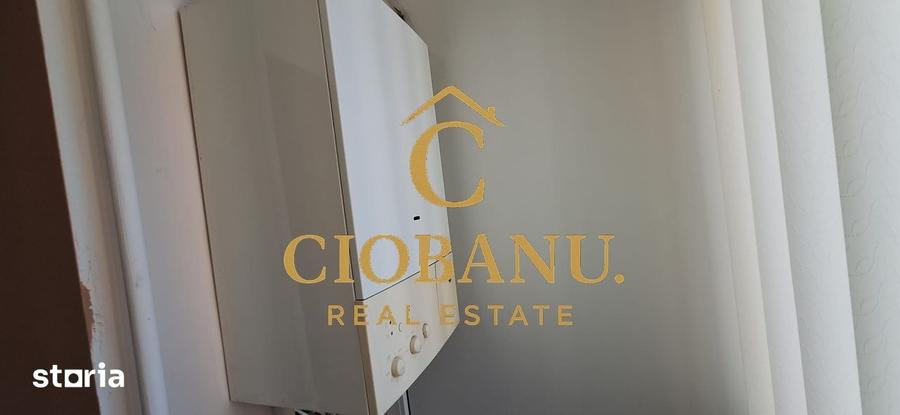 Apartament cu 3 camere decomandat în Craiovița Nouă