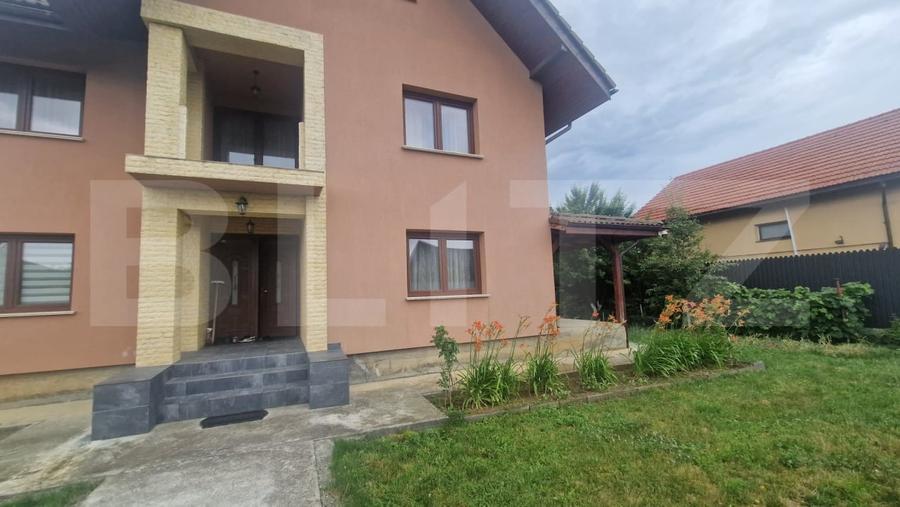 Casă individuală cu 4 camere cu Garaj în Tărlungeni
