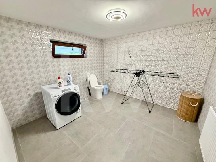 Casă individuală cu 5 camere cu Canalizare în Pielești
