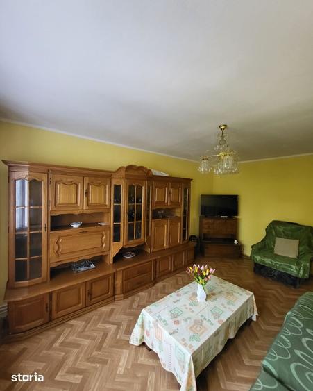 Apartament cu 3 camere decomandat în Bistrița Lac
