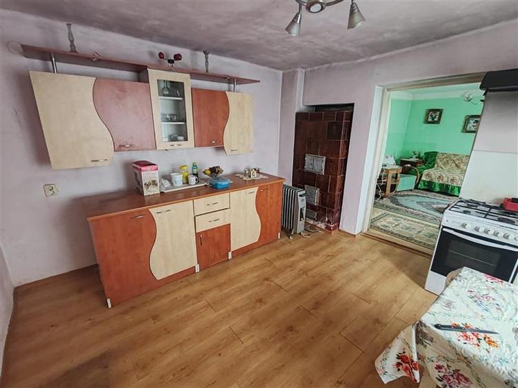 Casă individuală cu 4 camere cu Teren 622 Mp în Est