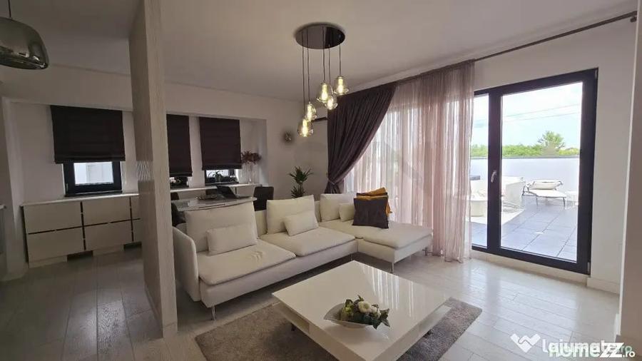 Apartament cu 2 camere semidecomandat, mobilat în Central