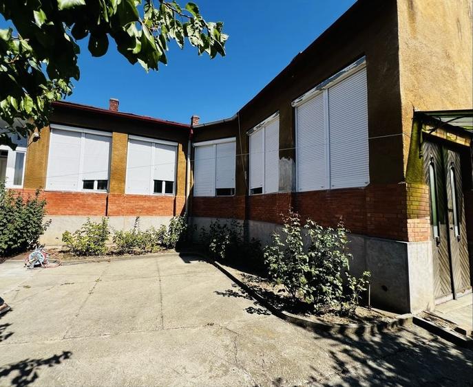 Casă cu 3 camere în Central