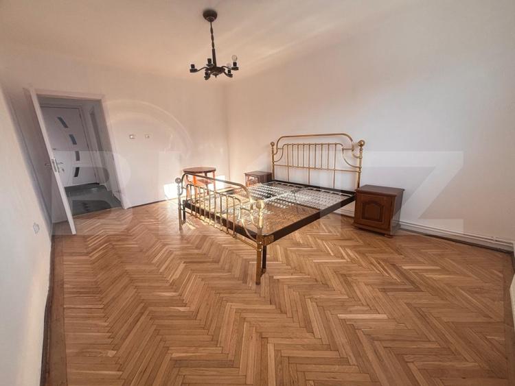 Birou, de 320 mp, în Găești