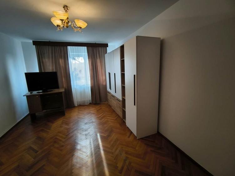 Garsonieră decomandată în Radu Negru