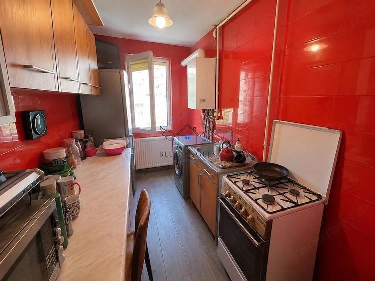 Apartament cu 3 camere decomandat în Griviței