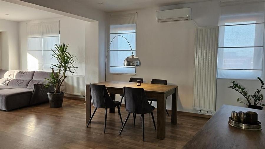 Penthouse cu 3 camere semidecomandat, mobilat în Pipera