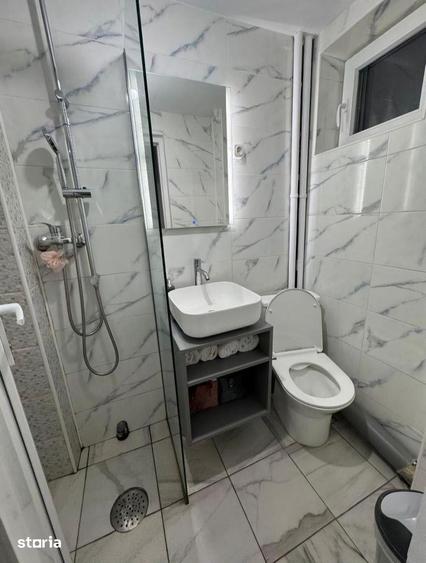 Apartament cu 2 camere semidecomandat, mobilat în Valea Rosie