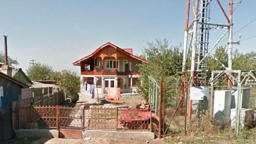 Casă individuală cu 3 camere cu Teren 1320 Mp în Hotarele
