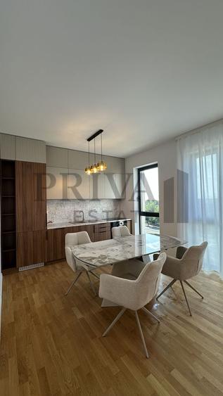 Apartament cu 3 camere decomandat, mobilat în Ultracentral