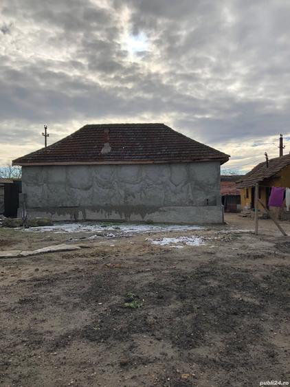 Casă cu 3 camere în Central