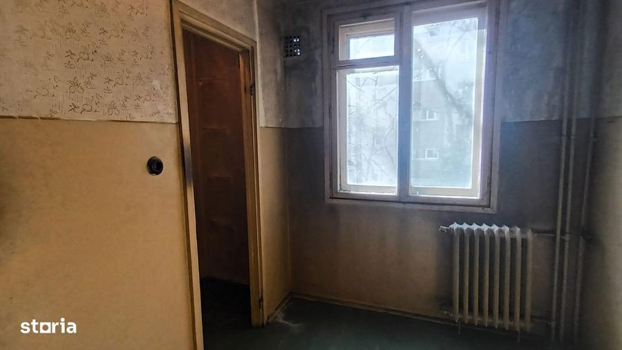 Apartament cu 2 camere decomandat în Drumul Taberei — fotografia 3