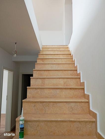Vila Tunari str. Paris, 5 camere, curte 300 mp, 400 mp construiti - 17