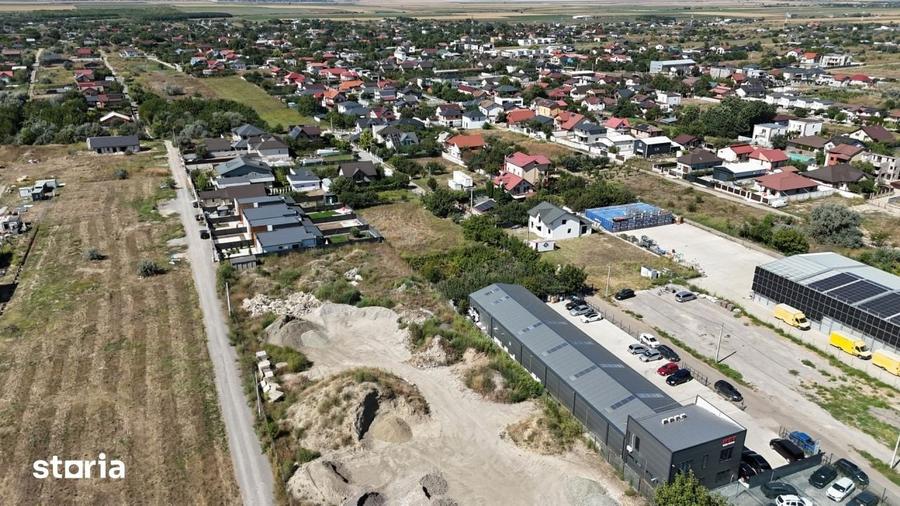 Teren de 529.7 mp, în Vânători