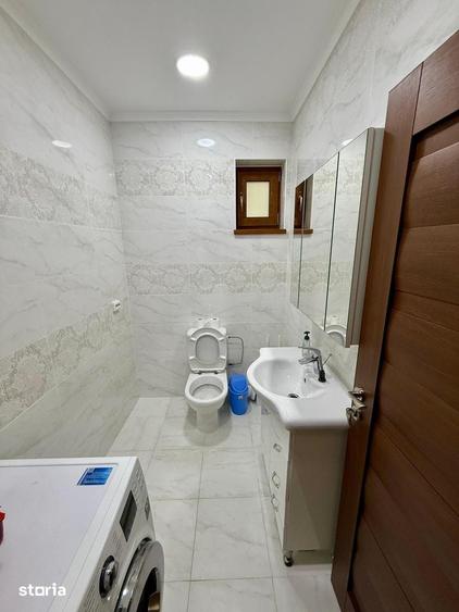 Casă cu 5 camere cu Teren 750 Mp în Bârnova