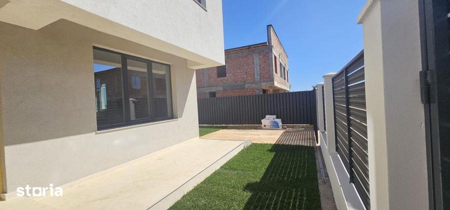 Casă cu 4 camere cu Teren 259 Mp în Vidra