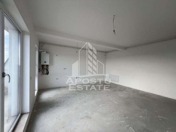 Apartament cu 3 camere decomandat în Torontalului